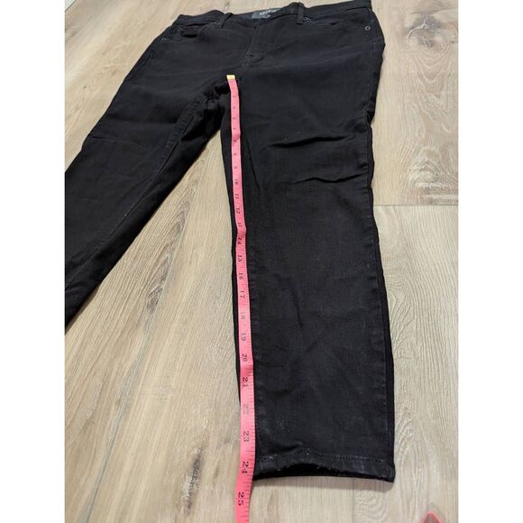 14 Torrid Sky High Skinny Crop Jeans Black - Picture 6 of 6